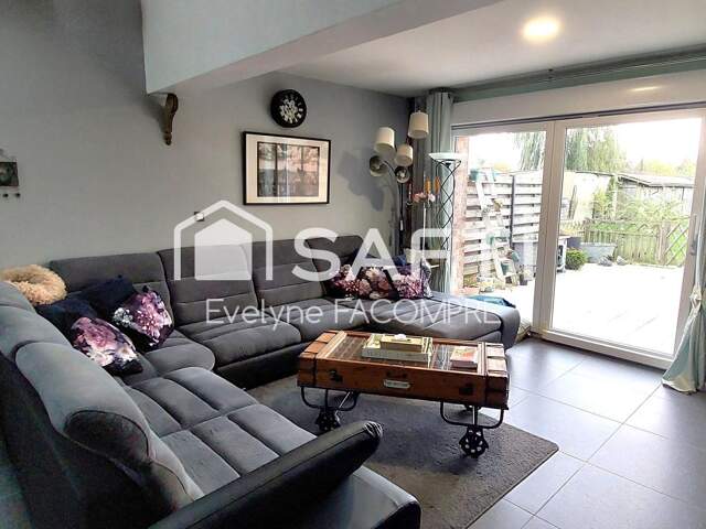 Semi plain-pied individuel aux volumes exceptionnels — photo du bien