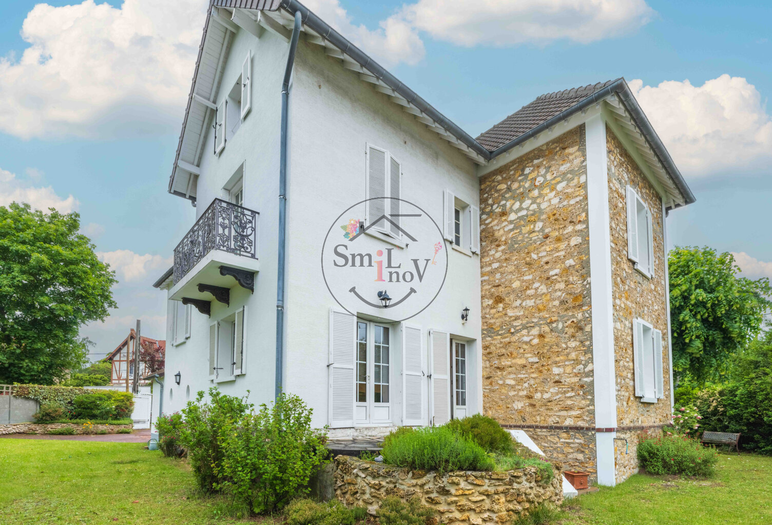 Belle demeure contemporaine   161 m2   4 chambres   Terrain — photo 1