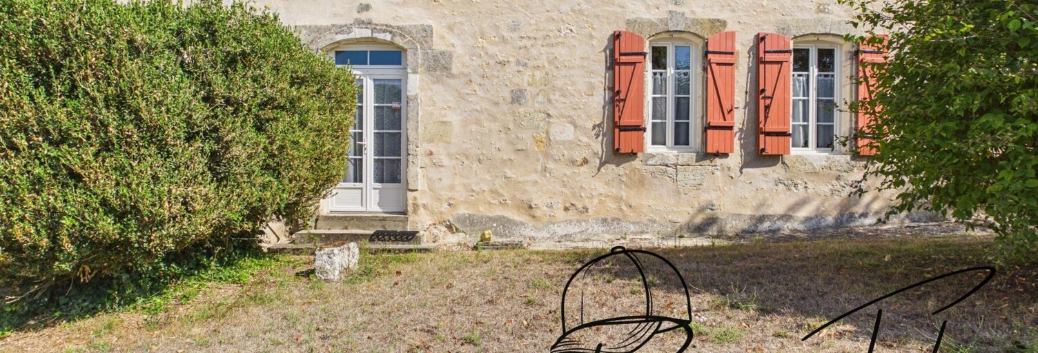 Maison 7 Pièces 230 m² à vendre à Chepniers (17210)