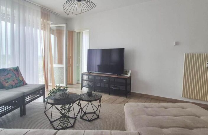 Appartement au 5e et dernier étage avec ascenseur PMR — photo 2