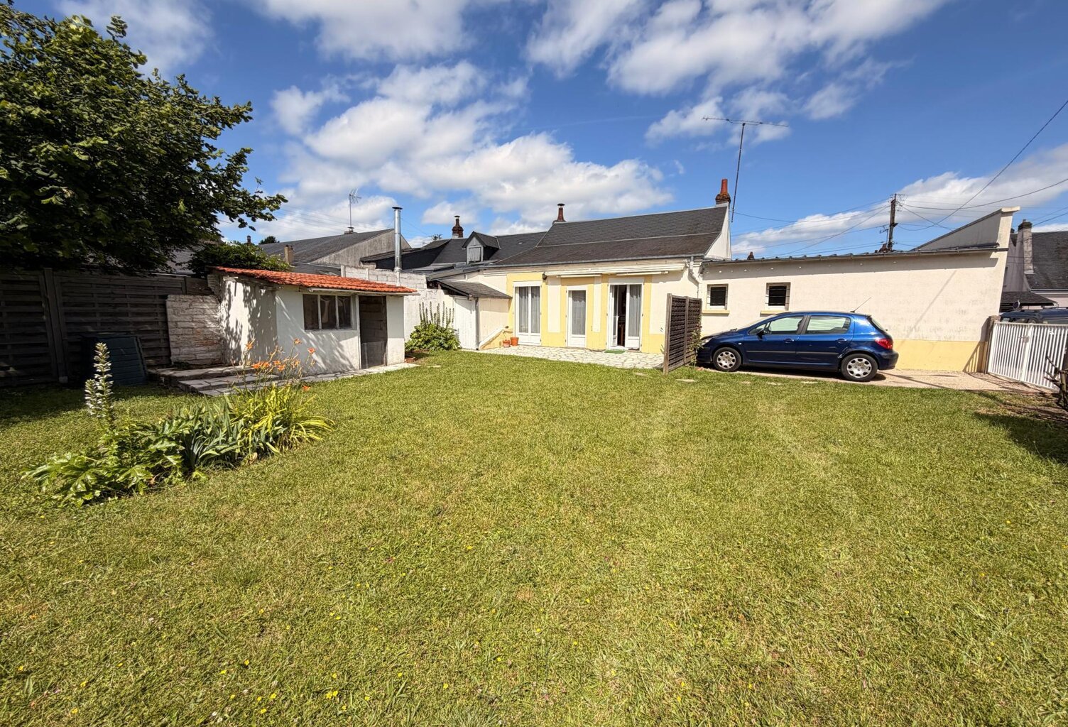 Maison de ville avec son grand jardin — photo 1