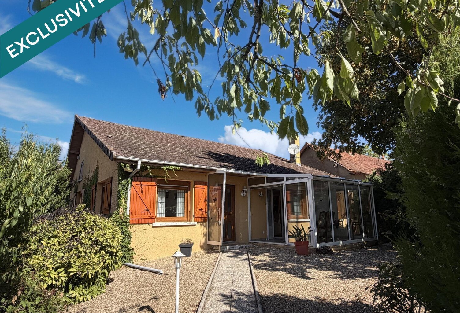 Charmante maison avec logement indépendant et garage double — photo 1