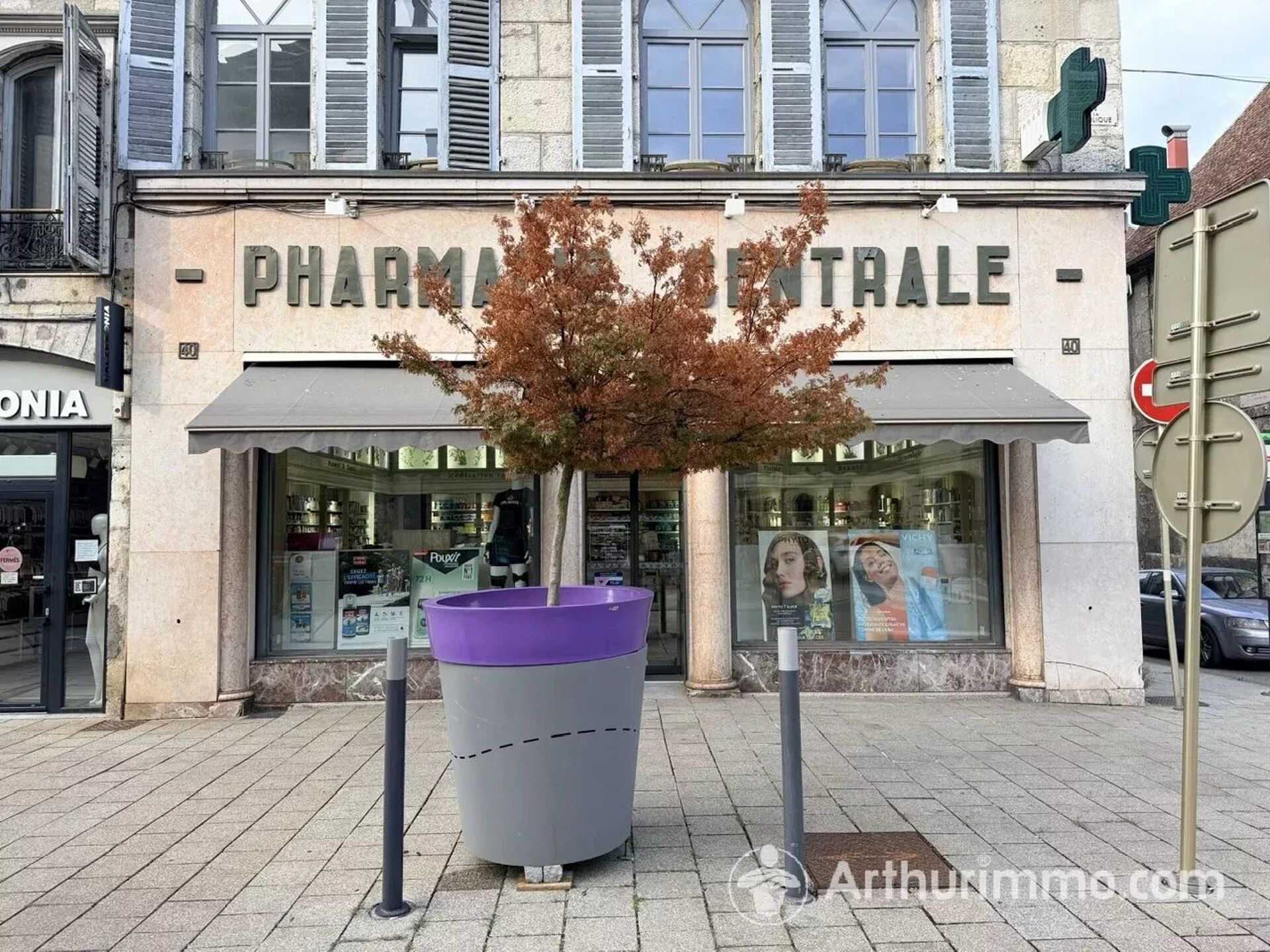 Local commercial 3 pièces 116 m² · à Pontarlier · 116 m² · 89 €/mois