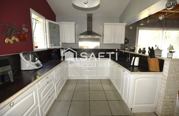 Maison de 150 m² avec piscine, garage, terrain clos... — photo 4