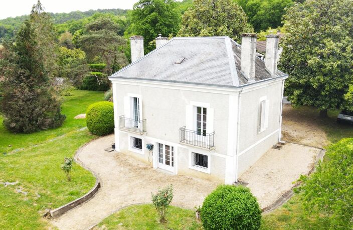 Propriété de 4 chambres et un bureau sur 2700 m2 — photo 2