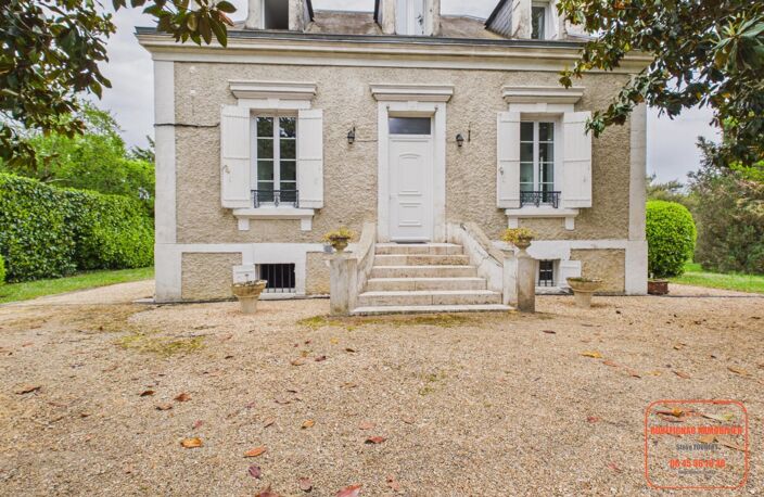 Propriété de 4 chambres et un bureau sur 2700 m2 — photo 3