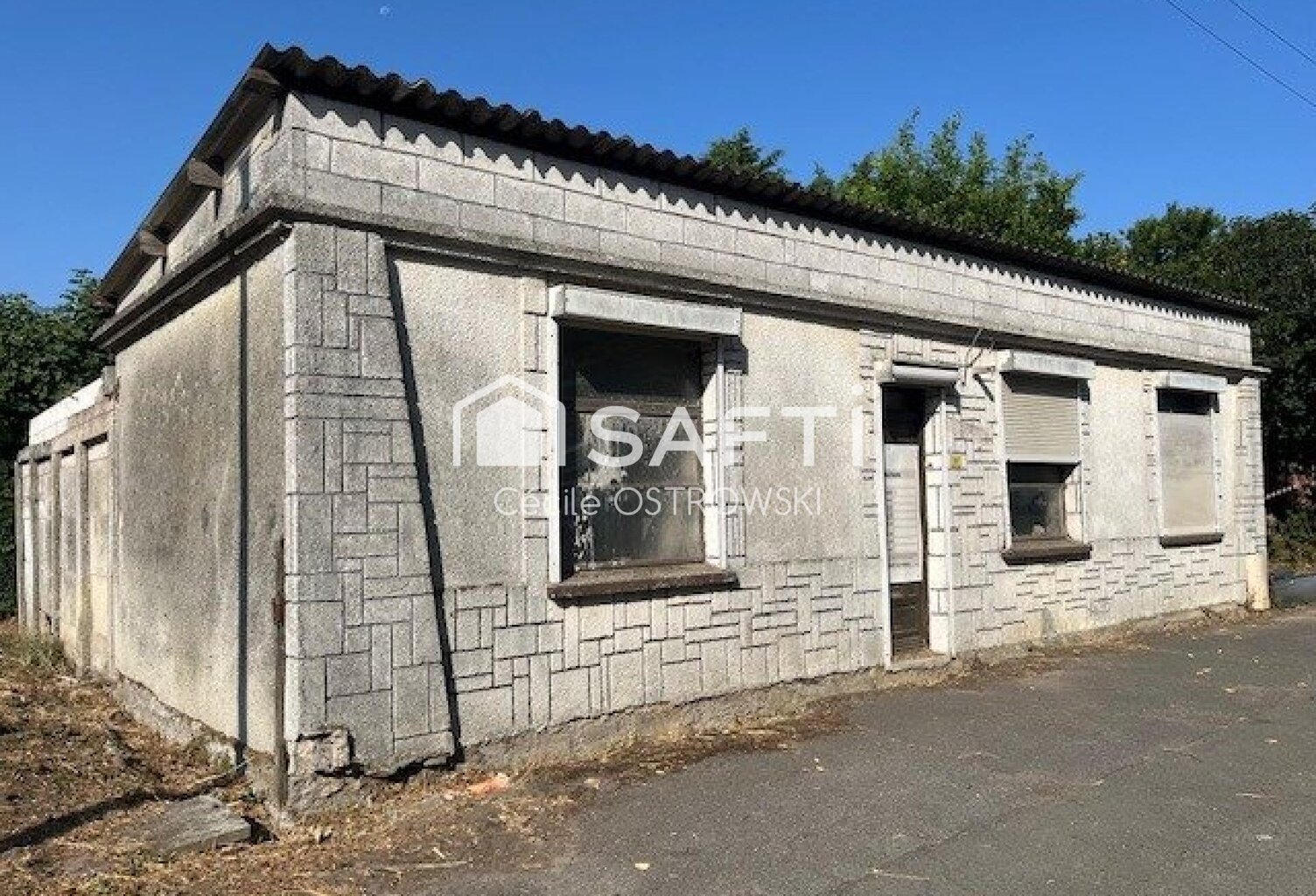 Terrain d'environ 500 m² avec bâti à démolir  Beau potentiel — photo 1