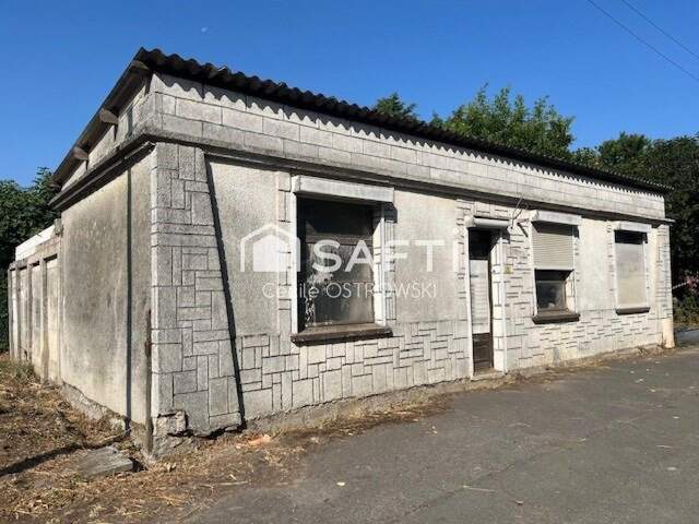 Terrain d'environ 500 m² avec bâti à démolir  Beau potentiel — photo du bien