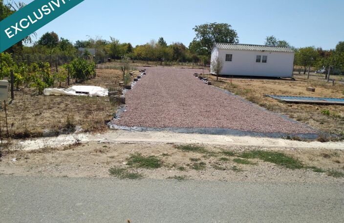 Terrain constructible viabilisé (eau et électricité déjà présents sur plusieurs secteurs du terrain) — photo 2