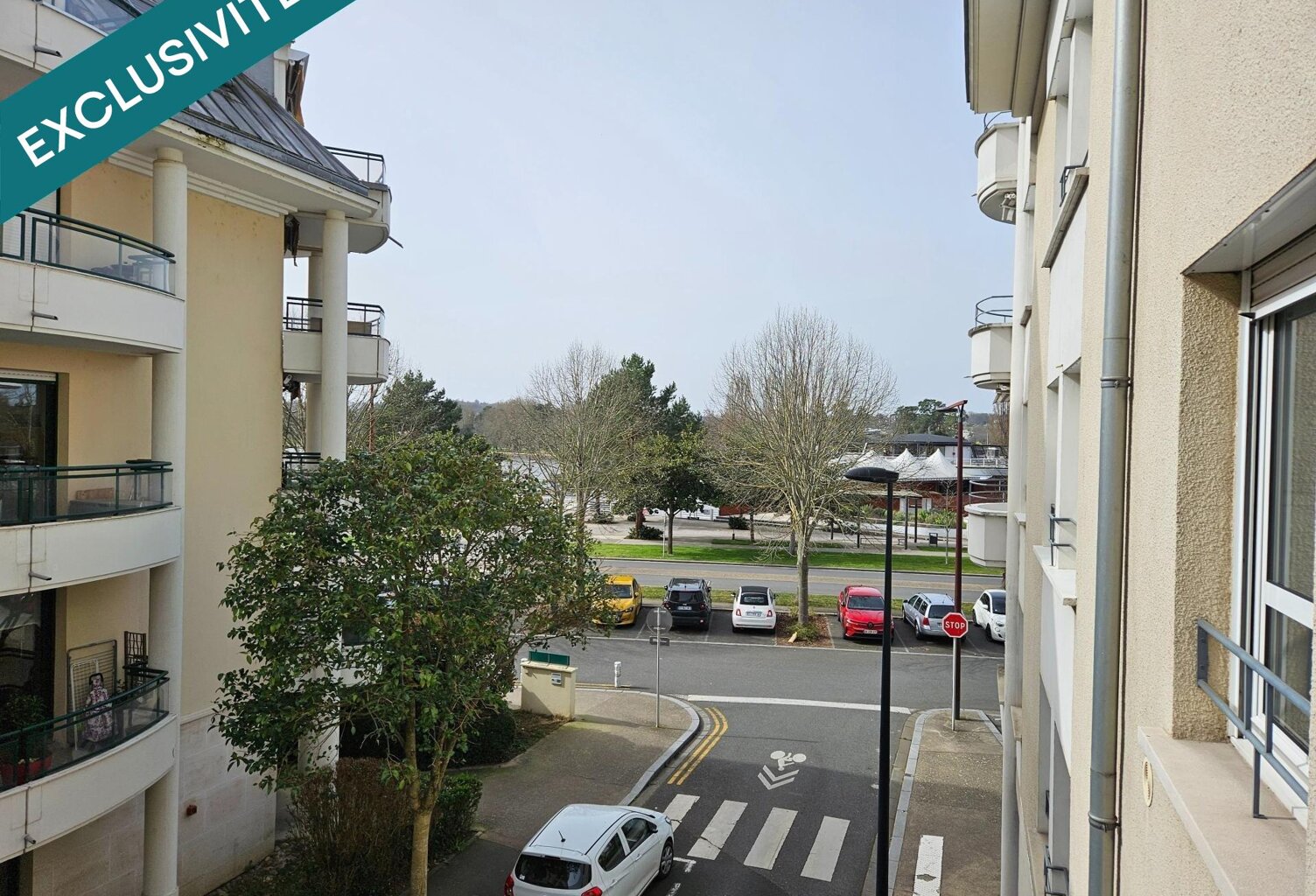 Appartement F2 64 m² Quartier La Rotonde vue Lac d' Allier — photo 1