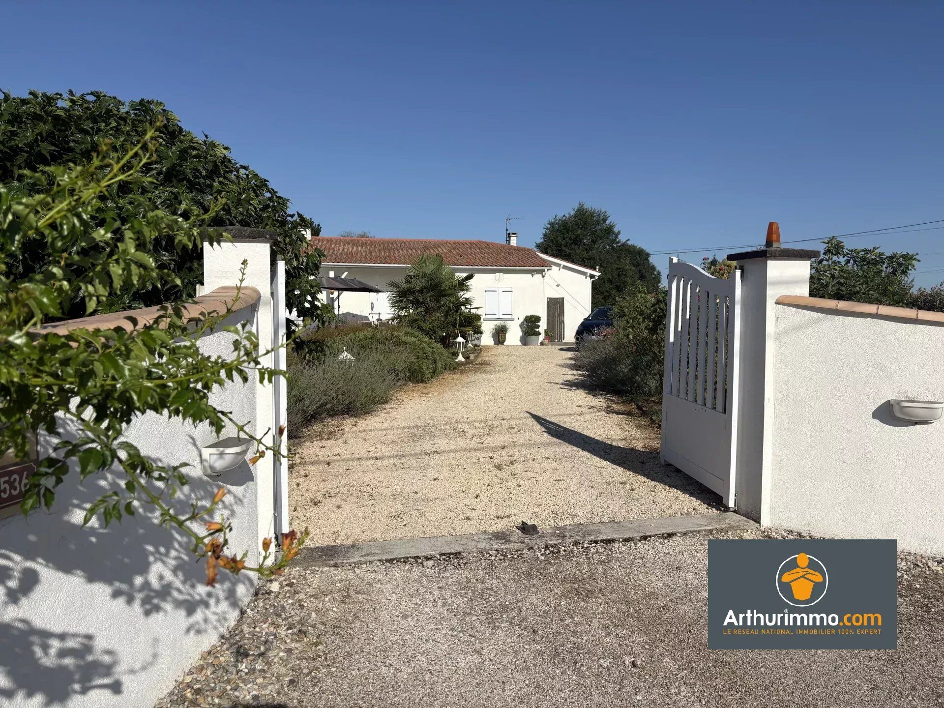 Maison 6 pièces 150 m² · à Sainte-Livrade-sur-Lot · 150 m² · 245 000 €