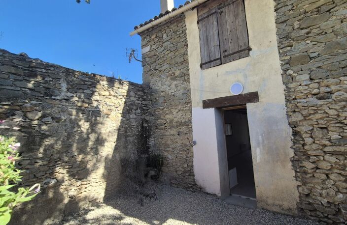 Maison de village Avec cour et terrain non attenant — photo 2