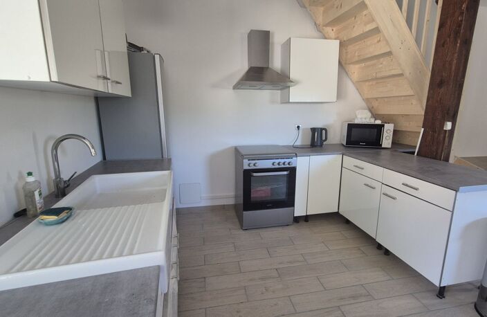 Maison de village Avec cour et terrain non attenant — photo 5