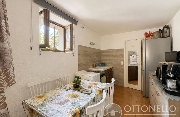 Appartement Roquebrune Sur Argens 2 pièces 33 m2 avec cour extérieure de 70 m2 — photo 4