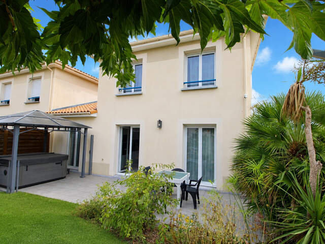 MAISON LA BAULE GUEZY — photo du bien