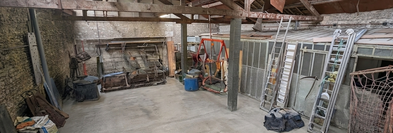 Garage  240 m² à vendre à Cognac (16100)