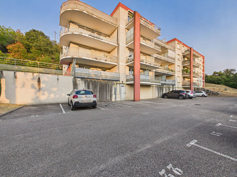 Appartement récent T3 - 56 m2  avec terrasse, garage et cave — photo 1