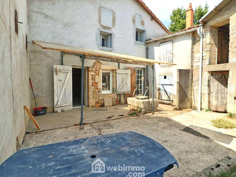 Maison de village - 113m² - Valence-en-Poitou — photo 1