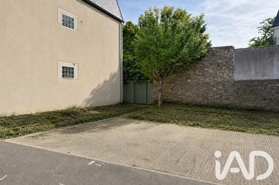 Garage  10900 €