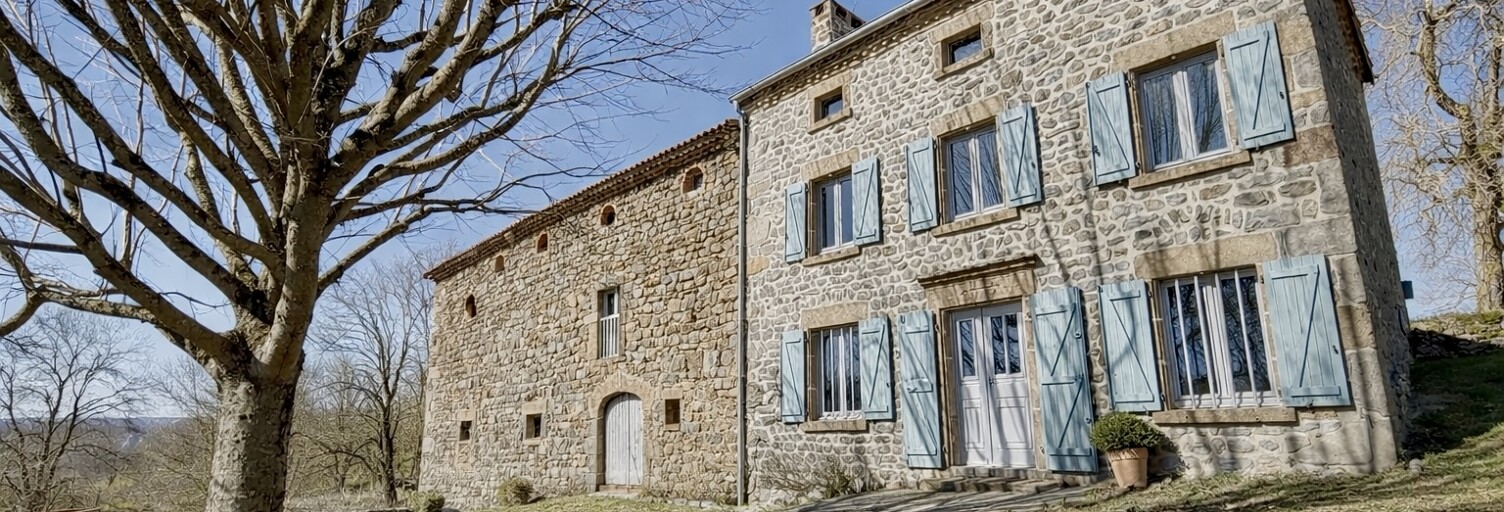 Maison 7 Pièces 270 m² à vendre à Saint-Jean-Lachalm (43510)