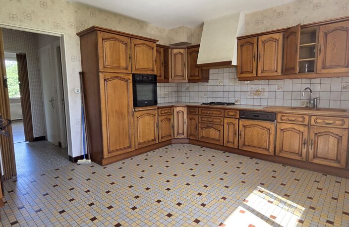 Vente Maison/villa 7 pièces — photo 3