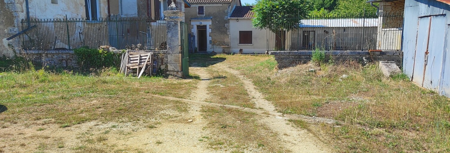 Maison 3 Pièces 105 m² à vendre à La Rochette (16110)