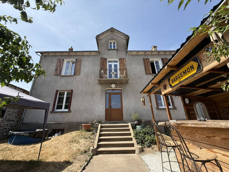 RIEUPEYROUX / Maison d'habitation — photo 1