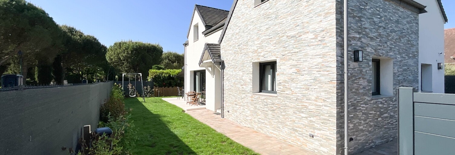 Maison 8 Pièces 193 m² à vendre à Aigremont (78240)