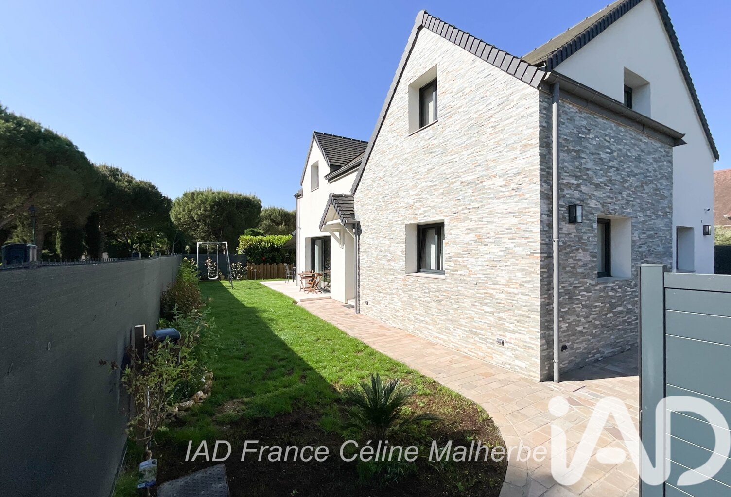 Vente Maison/villa 8 pièces — photo 1