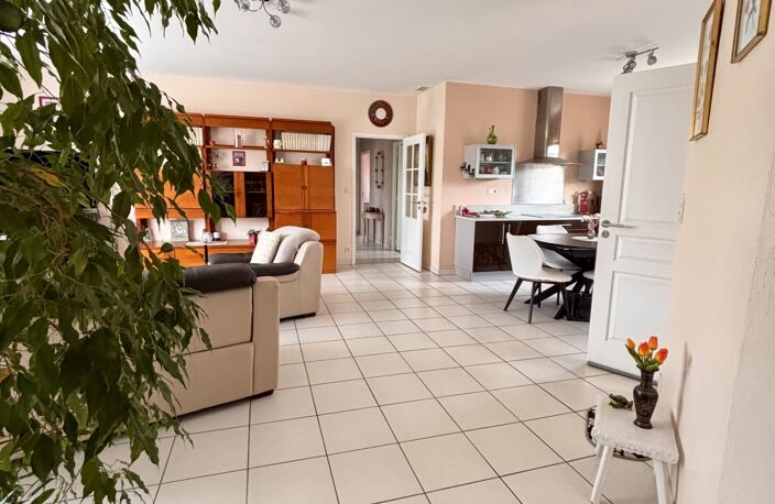 Vente Maison/villa 4 pièces — photo 2