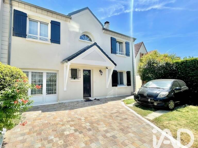Vente Maison/villa 8 pièces — photo 1