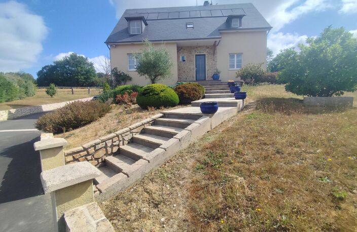 Charmante maison fonctionnelle avec beau terrain avec vue sur les champs ! — photo 2