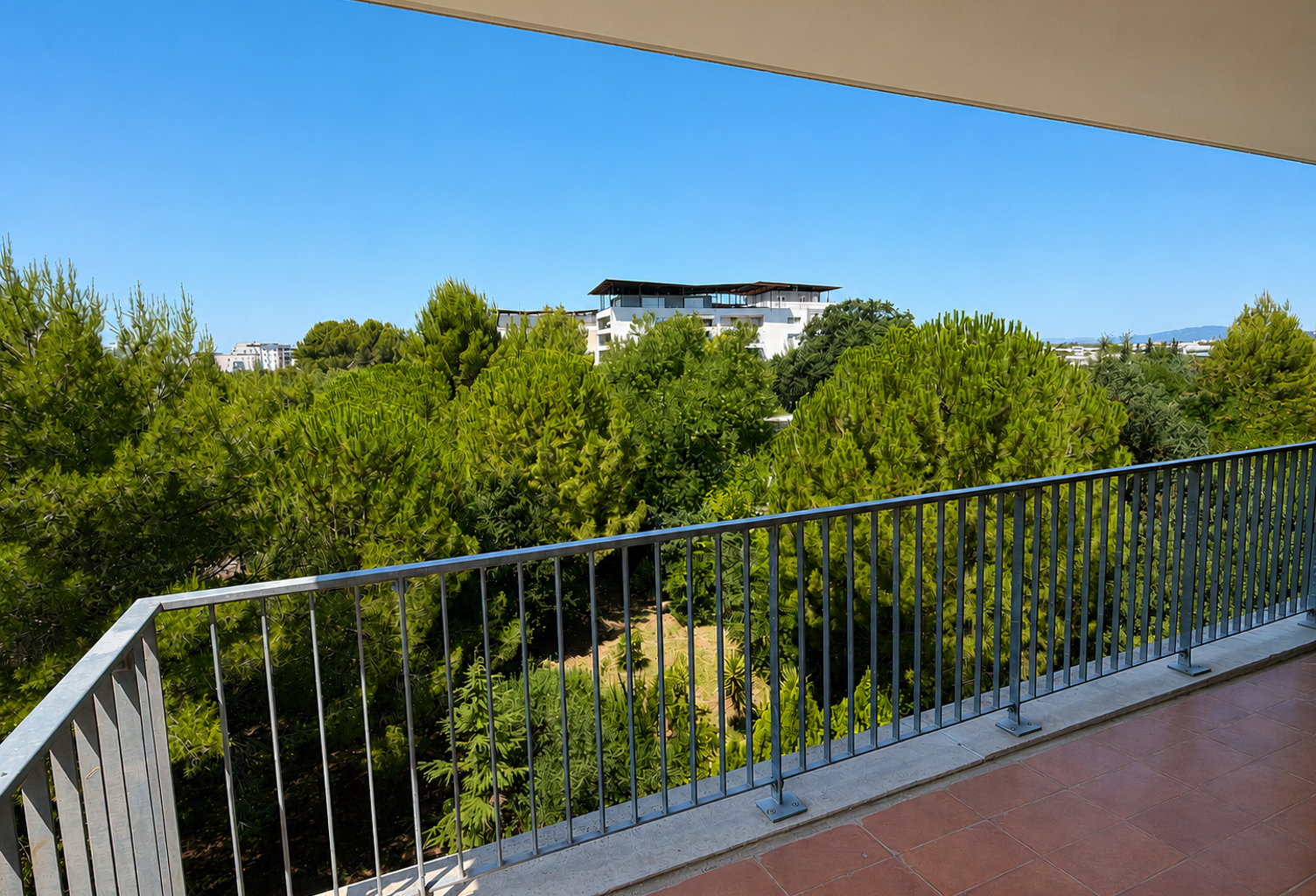 LOCATION APPARTEMENT 4 PIÈCES MEUBLÉ MONTPELLIER SUD LA LIRO — photo 1