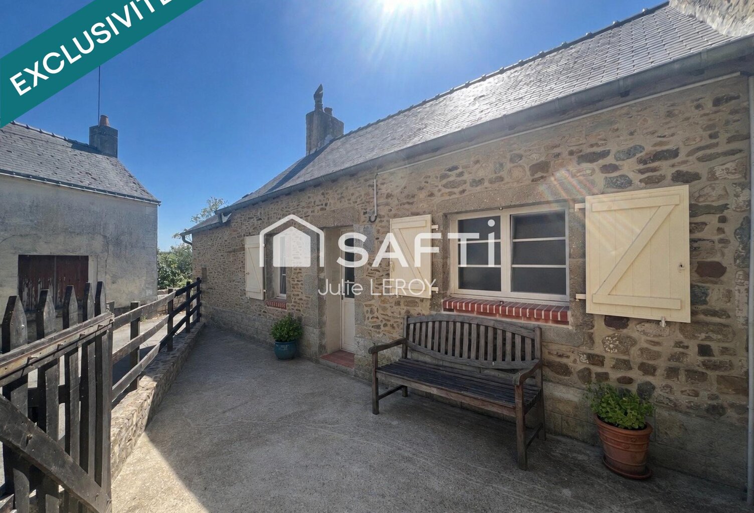 Maison de bourg   Saint-Martin-de-Connée (53160) — photo 1