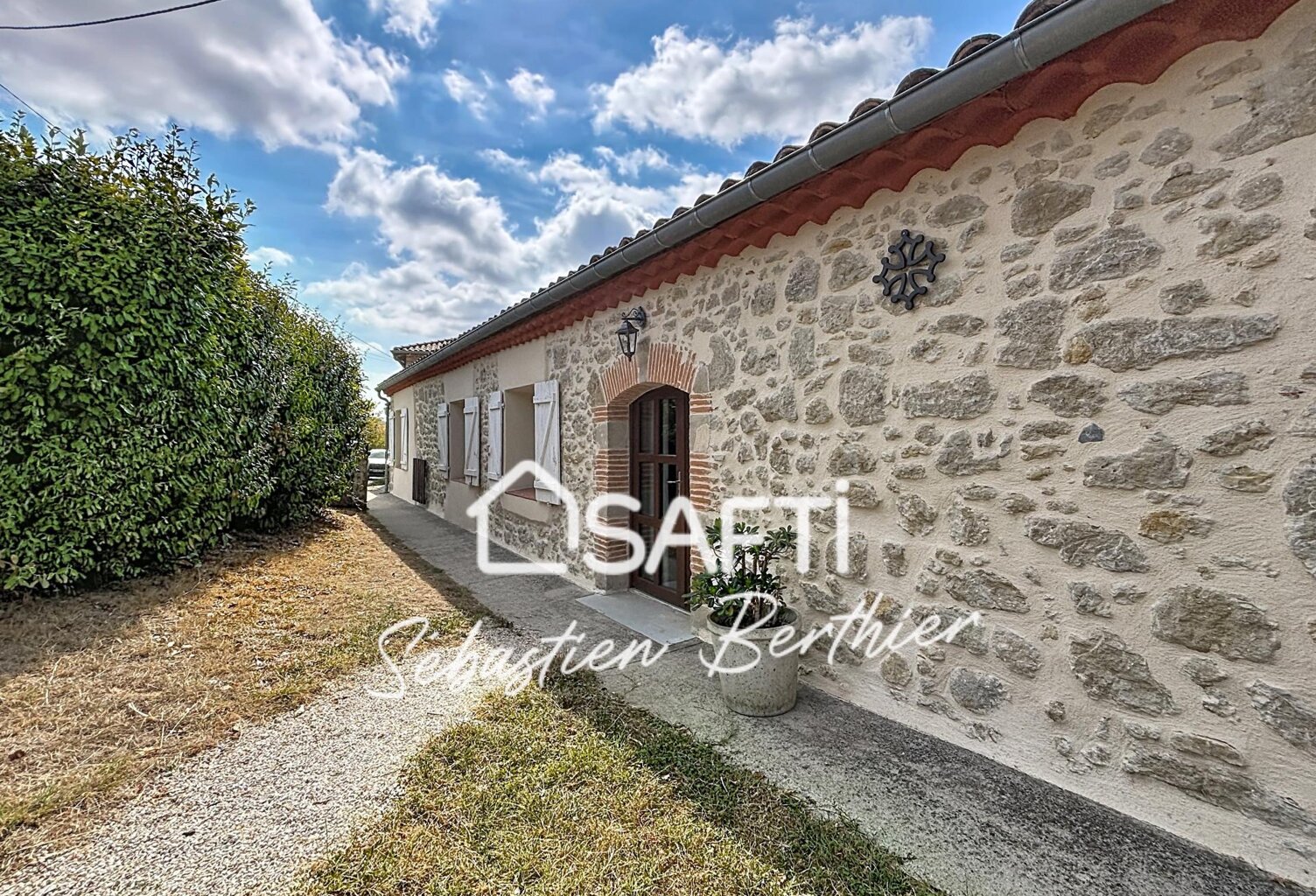 Longère familiale avec piscine 12 x 6  10 minutes de Lavaur  Terrain de 2 500 m² — photo 1