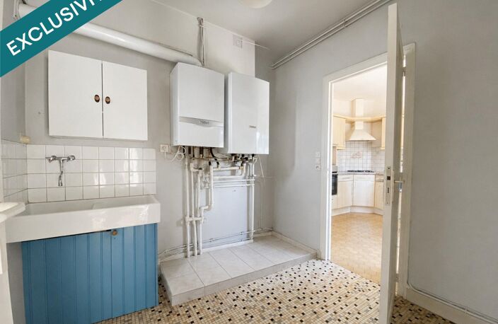 Maison non mitoyenne, 5 chambres et grand garage avec entrées indépendantes  un potentiel à exploiter ! — photo 3