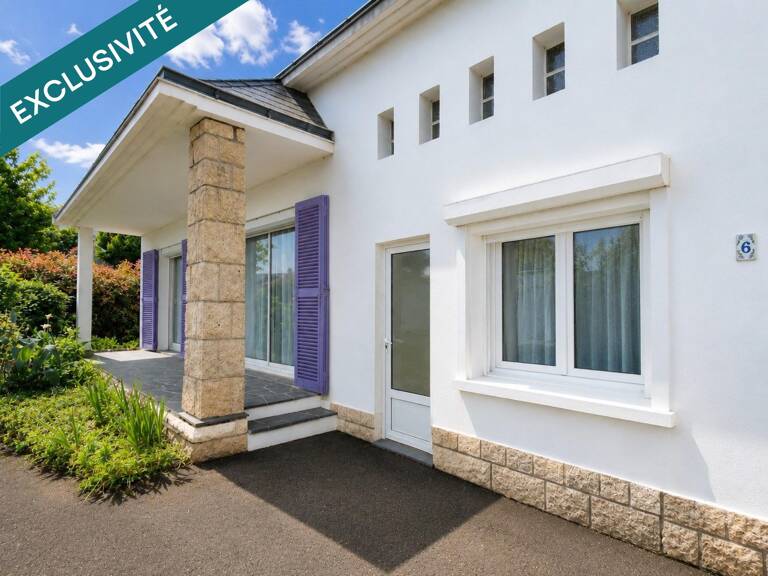 Maison non mitoyenne, 5 chambres et grand garage avec entrées indépendantes  un potentiel à exploiter ! — photo 1