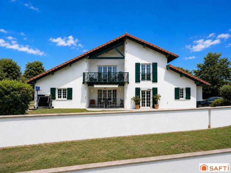 Villa au calme avec piscine et vue montagnes — photo 1