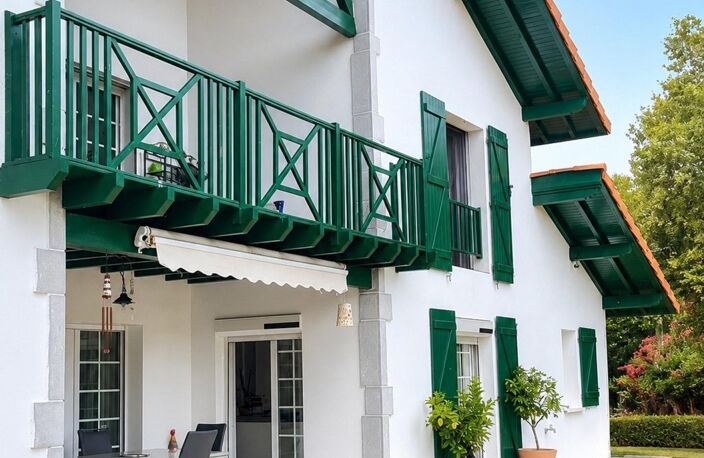Villa au calme avec piscine et vue montagnes — photo 2