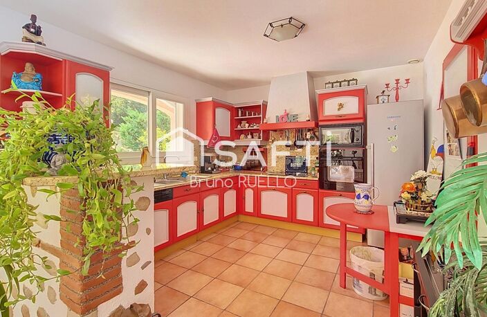 Villa de plain-pied 154 m² avec piscine sur plus de 5 000 m²  Montesquieu-des-Albères — photo 4