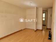 Immeuble à fort potentiel et local commercial avec studio. — photo 3