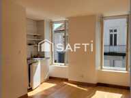 Immeuble à fort potentiel et local commercial avec studio. — photo 4