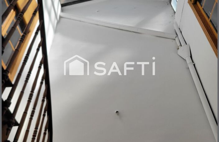 Immeuble à fort potentiel et local commercial avec studio. — photo 5