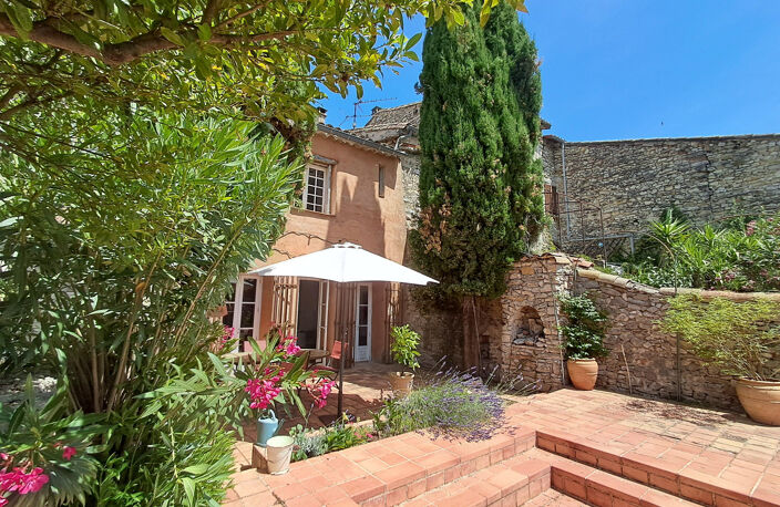 A VENDRE - BELLE MAISON DE VILLAGE DE TYPE 5 - PROCHE SAUVE — photo 2