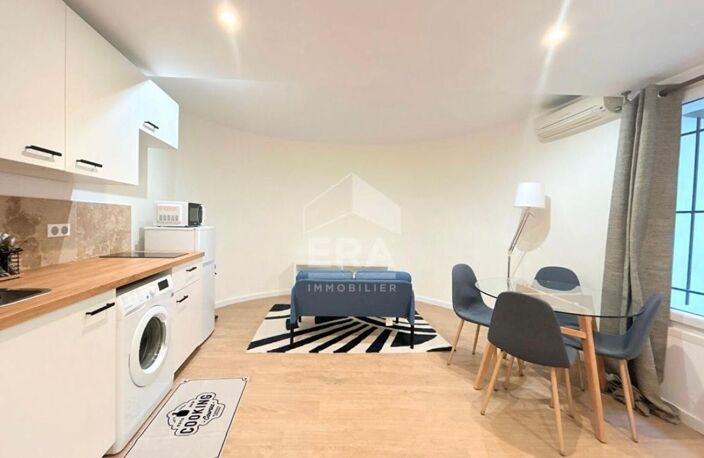 Beau Studio avec courette — photo 2
