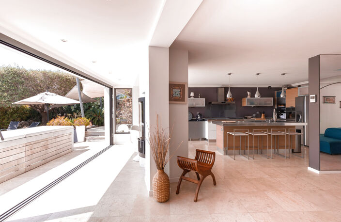 SANARY-SUR -MER  / QUARTIER BEAUCOURS - VILLA DE 170 M2 AVEC — photo 4