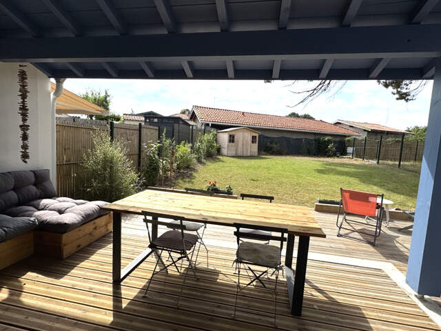 Maison contemporaine T4 de 2024   Centre-ville au calme   Garage, terrasse et jardin — photo du bien