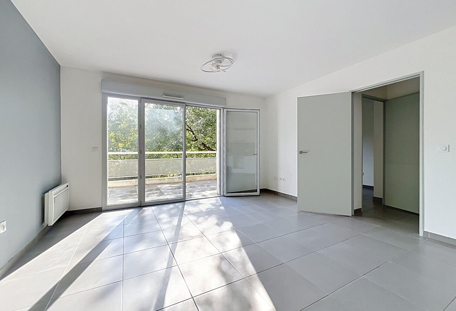 EXCLUSIVITÉ - T2 44 m² avec terrasse 9 m² - Rousset Centre — photo 1
