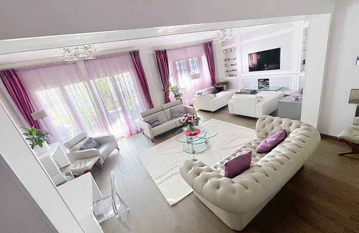 Superbe appartement type 4 de standing aux beaux volumes — photo 5