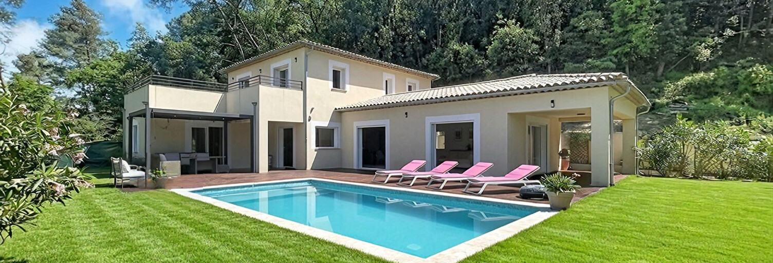Maison 6 Pièces 227 m² à vendre à Roquefort-les-Pins (06330)
